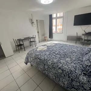 Appartement Tapisvert St Charles Canebiere Vieux Port, Marseille